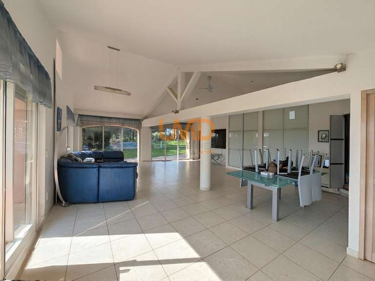 Maison La Motte - 6 chambres - 470m²