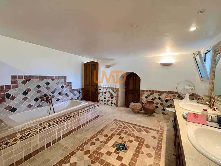 Maison La Motte - 6 chambres - 470m²