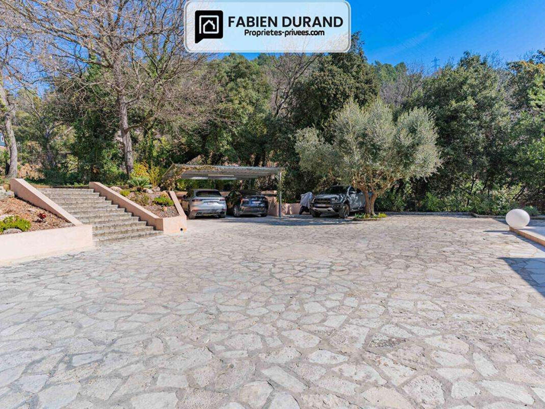Property La Motte