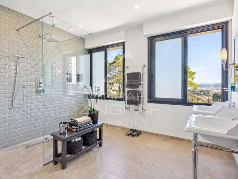 Villa with Sea view la napoule - 4 bedrooms - 212m²