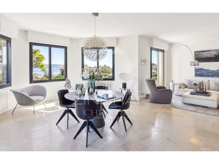 Villa with Sea view la napoule - 4 bedrooms - 212m²