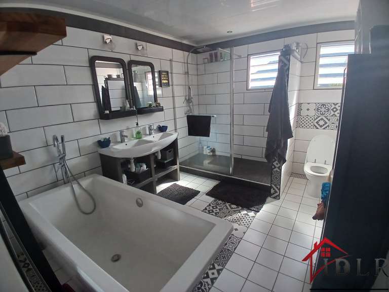 Maison La Possession - 5 chambres - 269m²