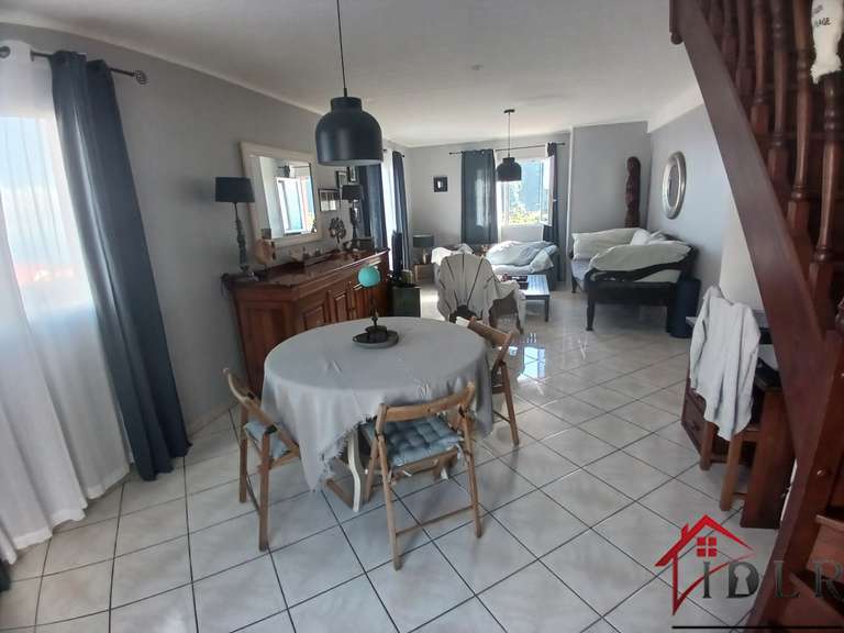 Maison La Possession - 5 chambres - 269m²