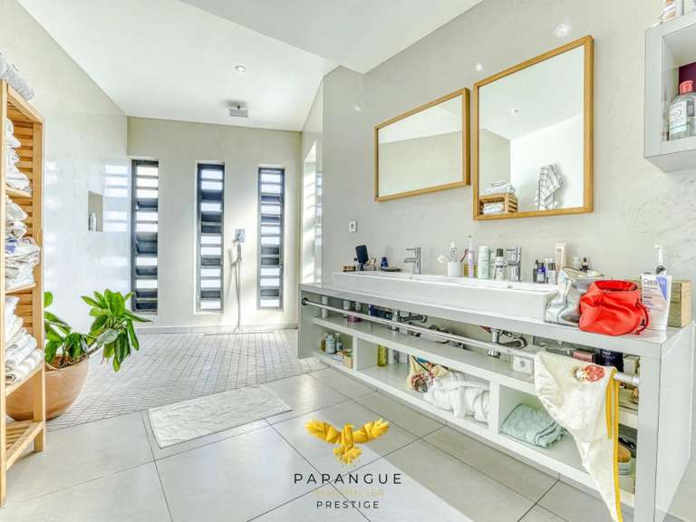Maison La Possession - 4 chambres - 209m²