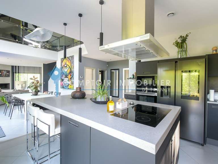 Maison La Ravoire - 4 chambres - 242m²