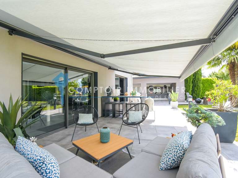 Maison La Ravoire - 4 chambres - 242m²