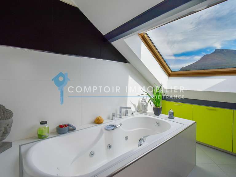 Maison La Ravoire - 4 chambres - 242m²