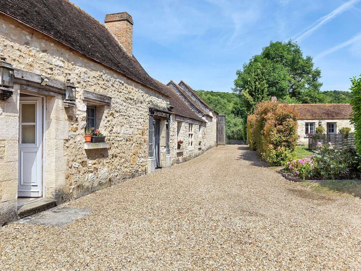 Manor La Roche-Guyon