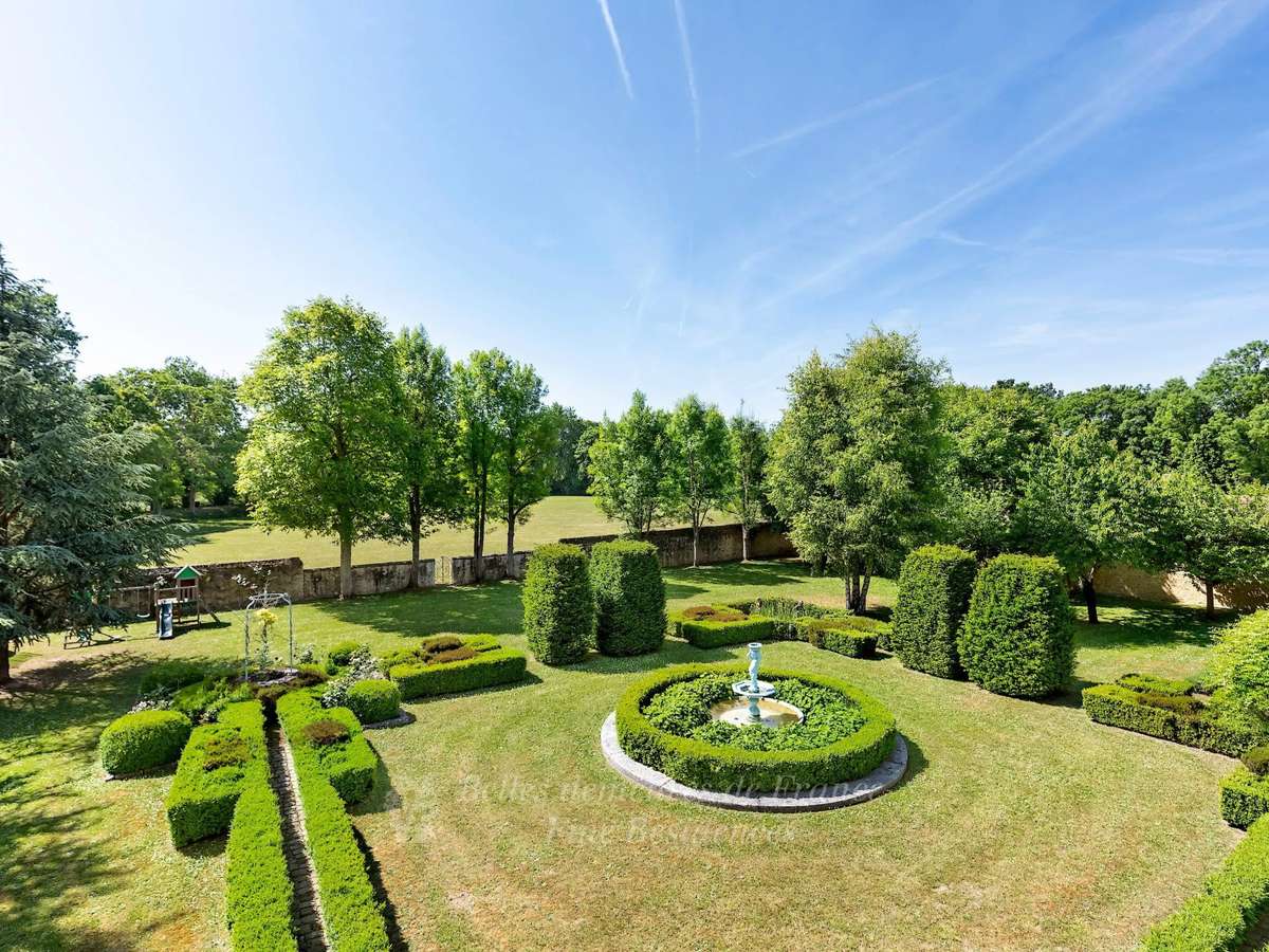 Manor La Roche-Guyon