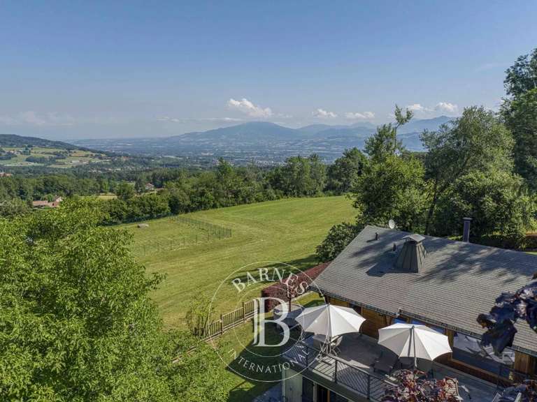 Chalet La Roche-sur-Foron - 4 chambres - 269m²