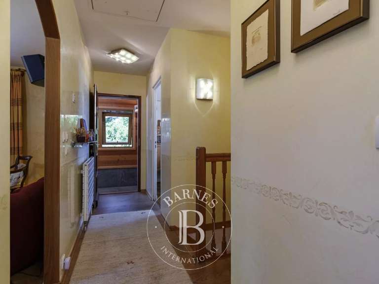 Chalet La Roche-sur-Foron - 4 chambres - 269m²