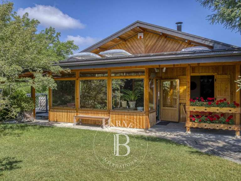 Chalet La Roche-sur-Foron - 4 chambres - 269m²