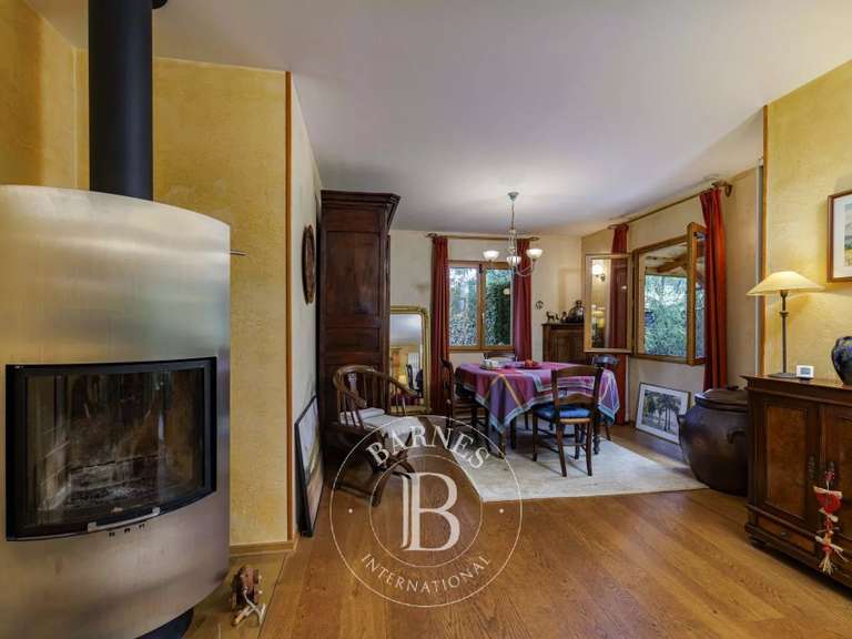 Chalet La Roche-sur-Foron - 4 chambres - 269m²