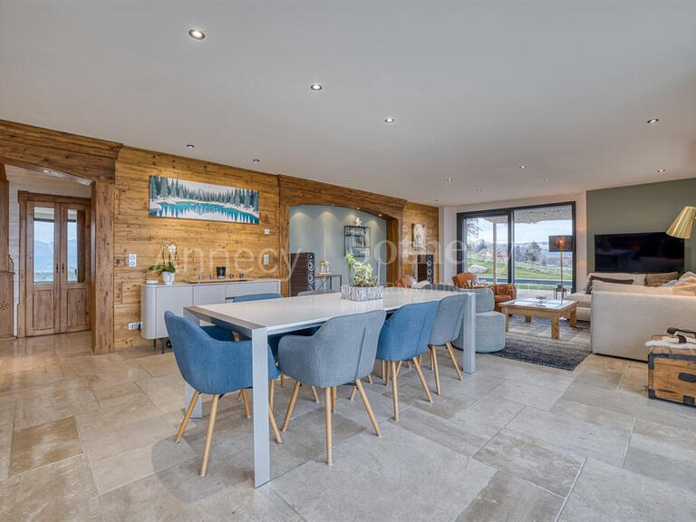 Maison La Roche-sur-Foron - 6 chambres - 244m²