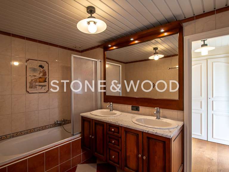 House La Roche-sur-Foron - 4 bedrooms - 246m²