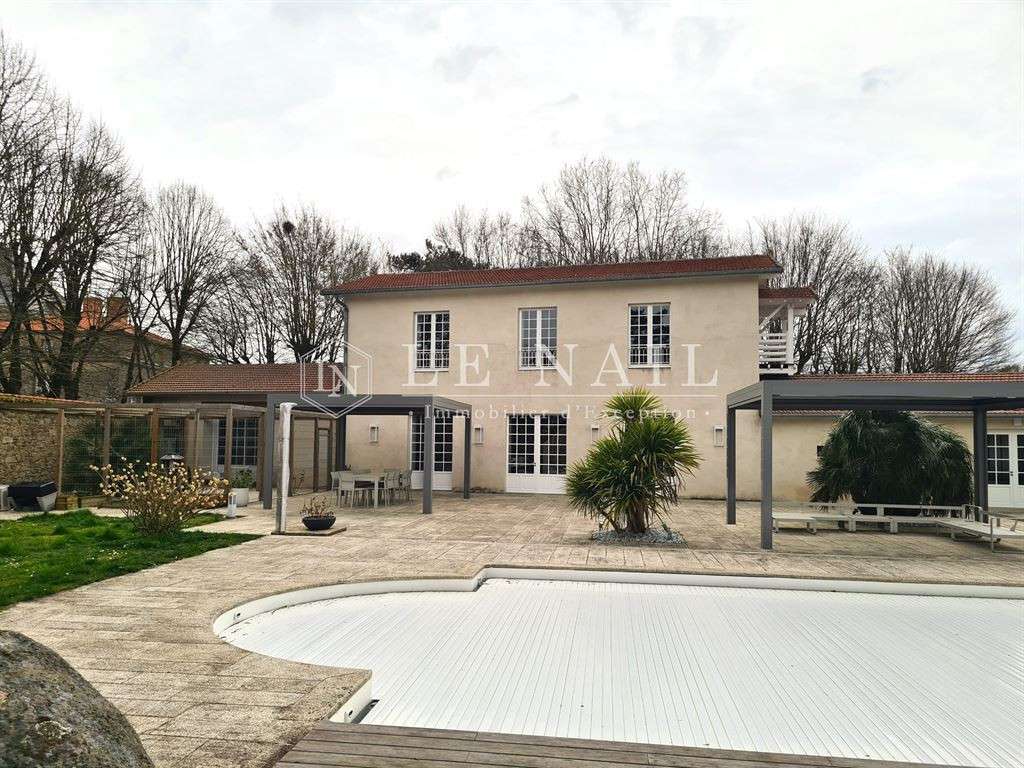 Château La Roche-sur-Yon