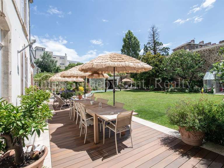 Hôtel particulier La Roche-sur-Yon - 6 chambres - 285m²