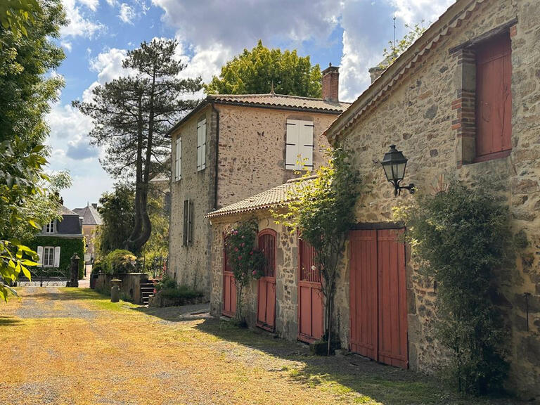 Maison La Roche-sur-Yon - 8 chambres - 449m²