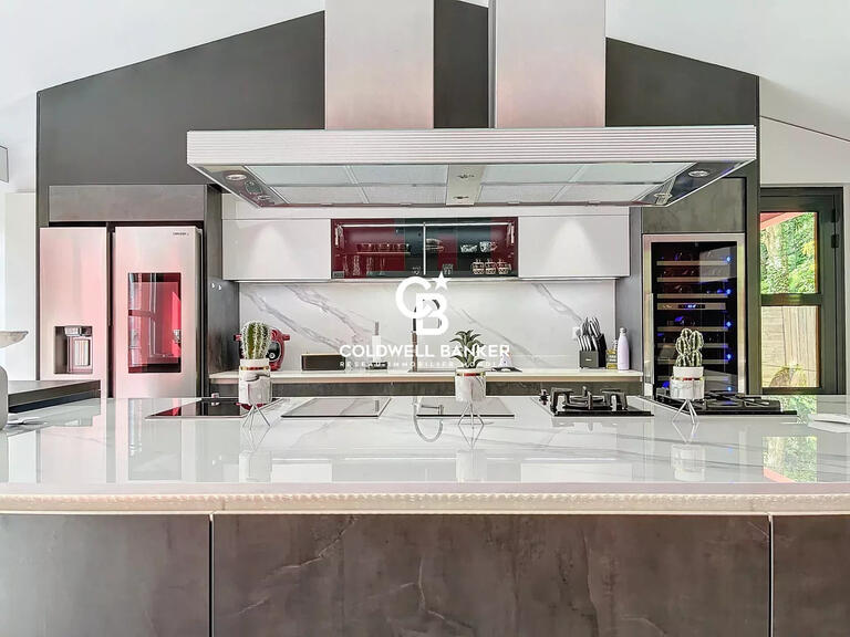 Maison La Roche-sur-Yon - 6 chambres - 544m²