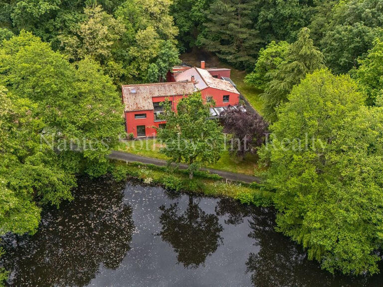 House La Roche-sur-Yon - 7 bedrooms - 500m²