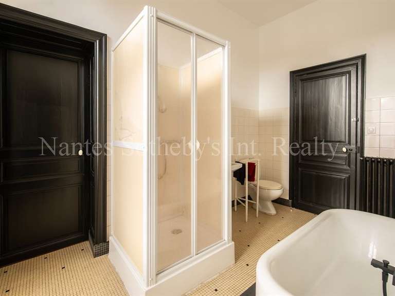 Maison La Roche-sur-Yon - 6 chambres - 419m²