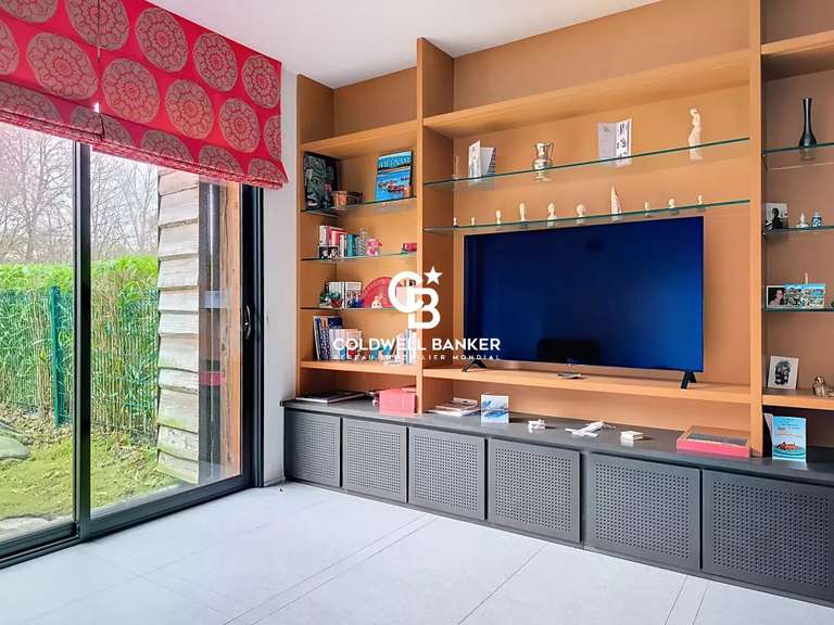 Maison La Roche-sur-Yon - 4 chambres - 263m²