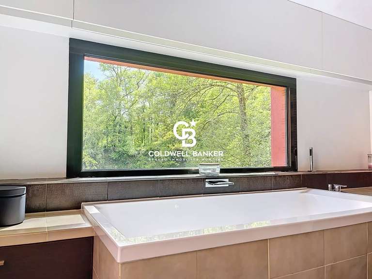 Maison La Roche-sur-Yon - 6 chambres - 544m²