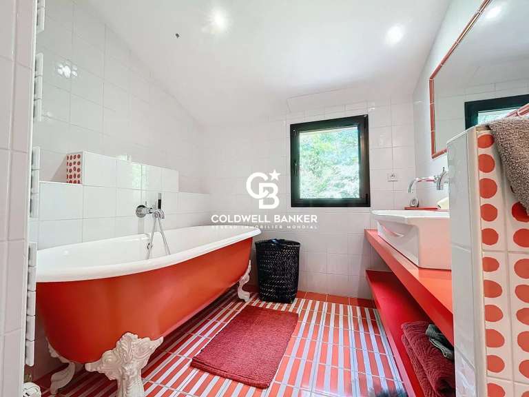 Maison La Roche-sur-Yon - 6 chambres - 544m²