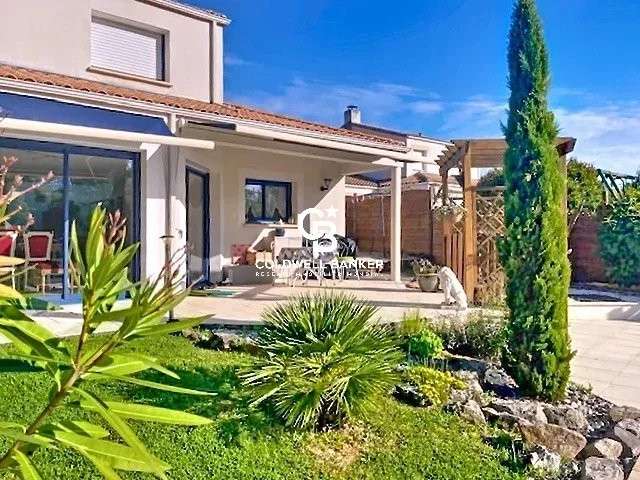 Maison La Roche-sur-Yon - 5 chambres - 188m²