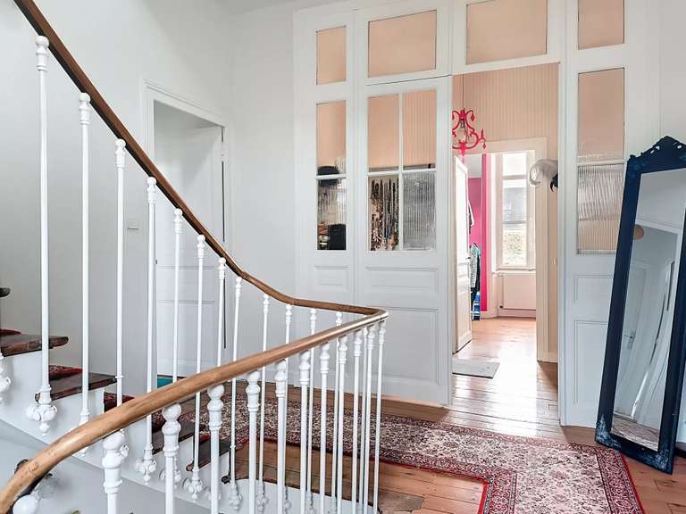 Maison La Roche-sur-Yon - 5 chambres - 330m²