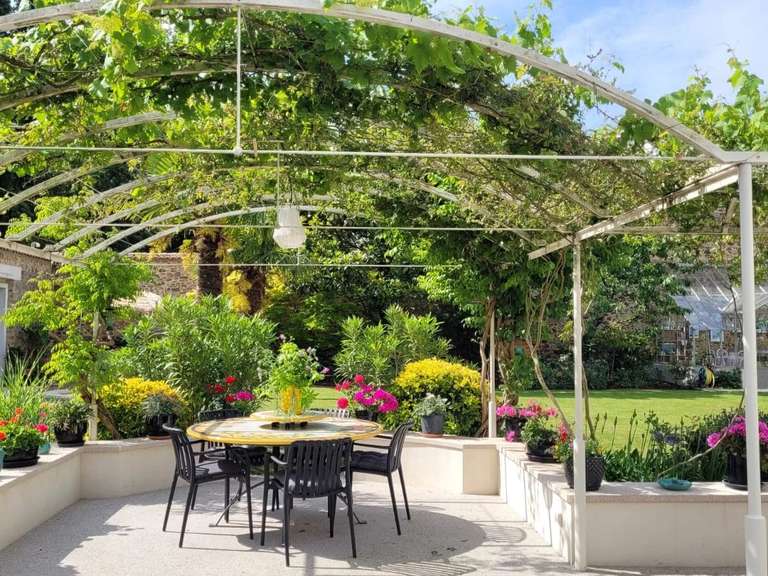 Maison La Roche-sur-Yon - 5 chambres - 330m²