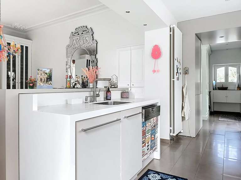 Maison La Roche-sur-Yon - 5 chambres - 330m²