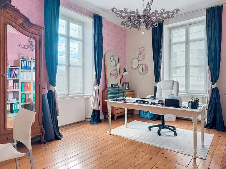 Maison La Roche-sur-Yon - 5 chambres - 330m²