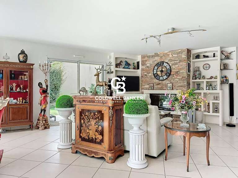 Maison La Roche-sur-Yon - 5 chambres - 188m²