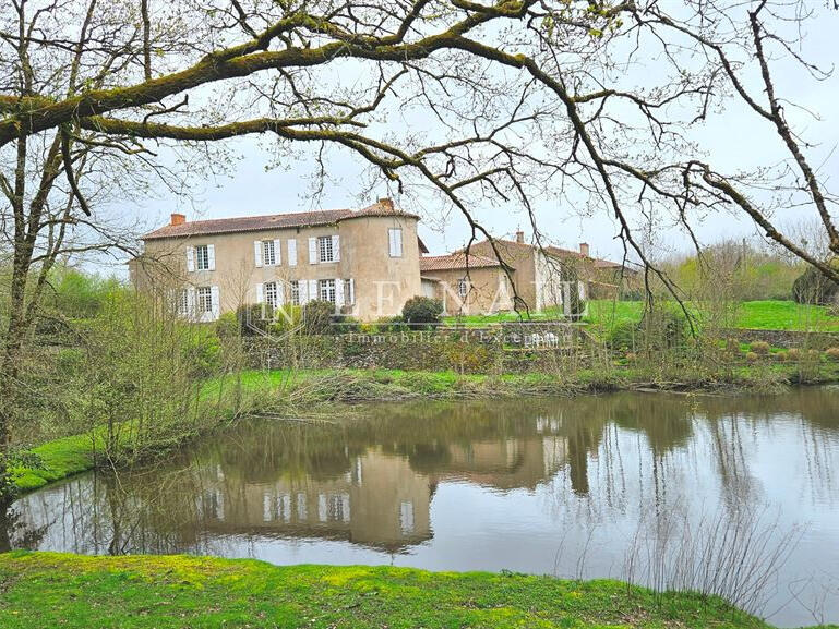 Property La Roche-sur-Yon