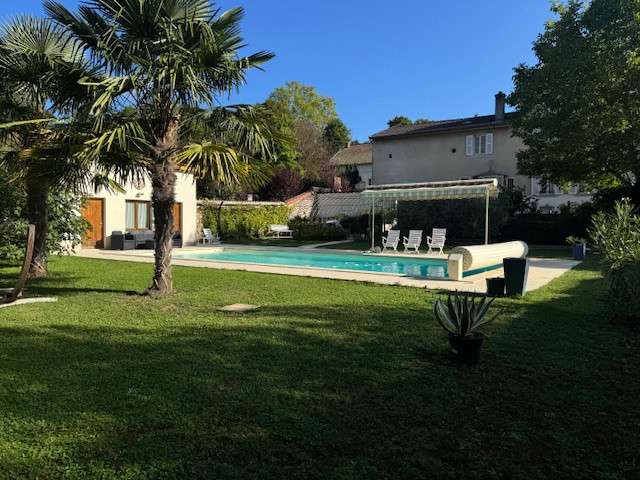 Maison La Roche-Vineuse - 8 chambres - 445m²