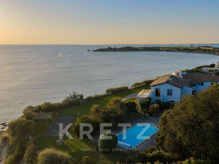 House La Rochelle - 7 bedrooms - 310m²