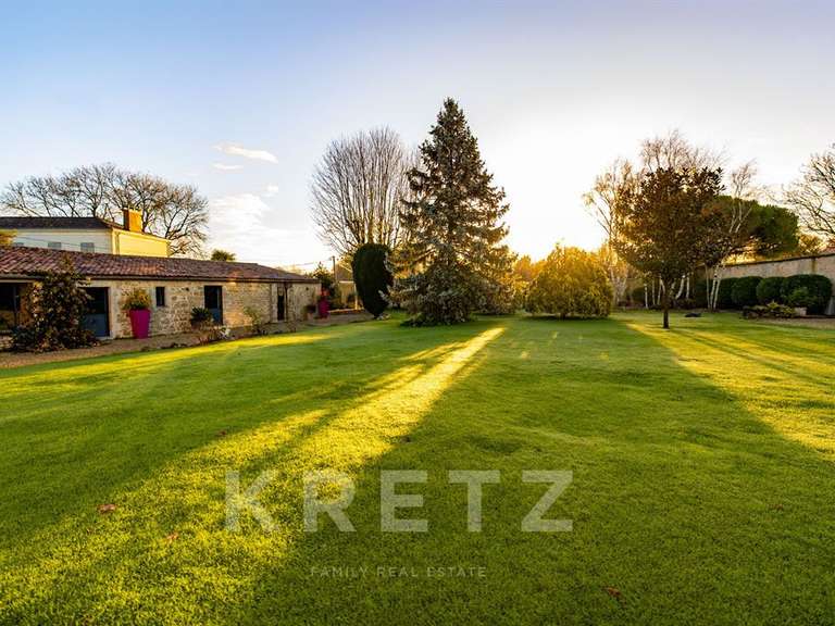 House La Rochelle - 5 bedrooms - 652m²