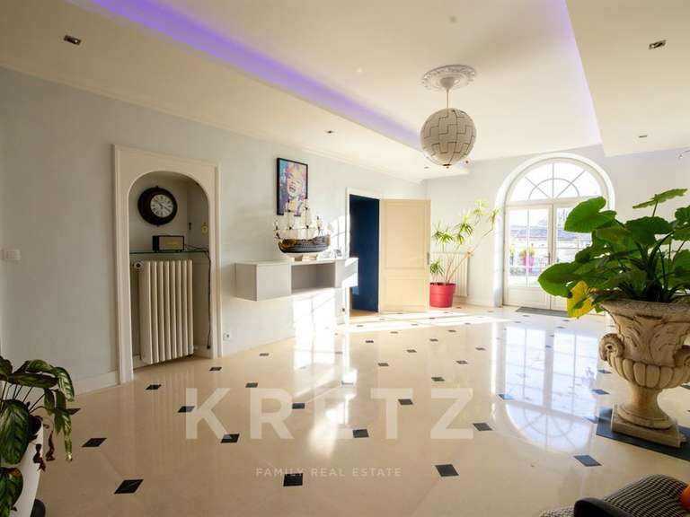 House La Rochelle - 5 bedrooms - 652m²
