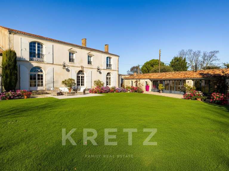 House La Rochelle - 5 bedrooms - 652m²