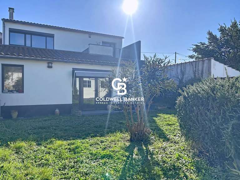 Maison La Rochelle - 3 chambres - 198m²