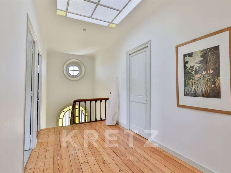 House La Rochelle - 13 bedrooms - 680m²