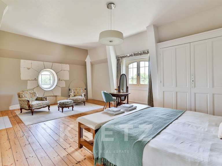 House La Rochelle - 13 bedrooms - 680m²