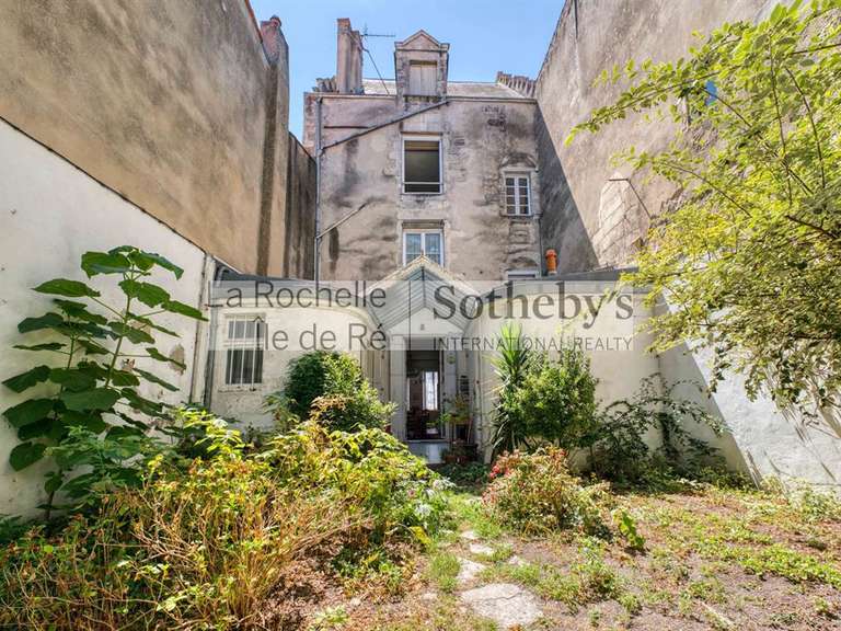 Maison La Rochelle - 4 chambres - 249m²