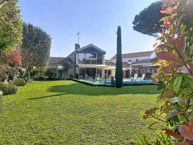 Maison La Rochelle - 3 chambres - 240m²