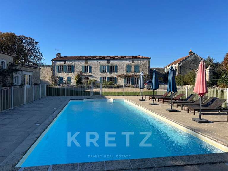 Mill La Rochelle - 20 bedrooms - 820m²