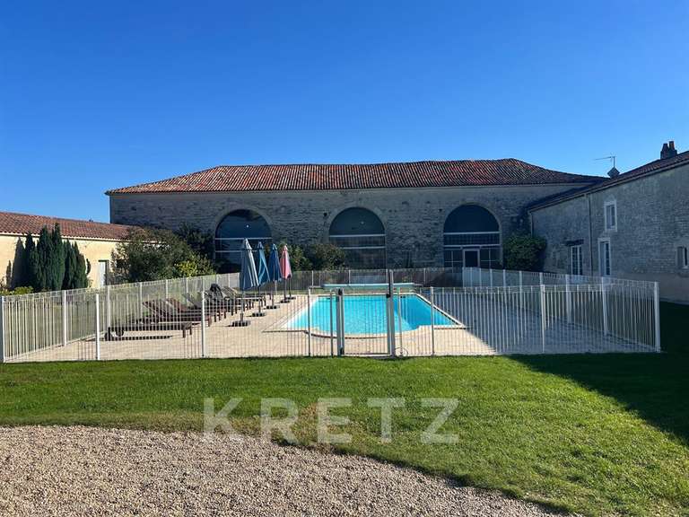 Mill La Rochelle - 20 bedrooms - 820m²
