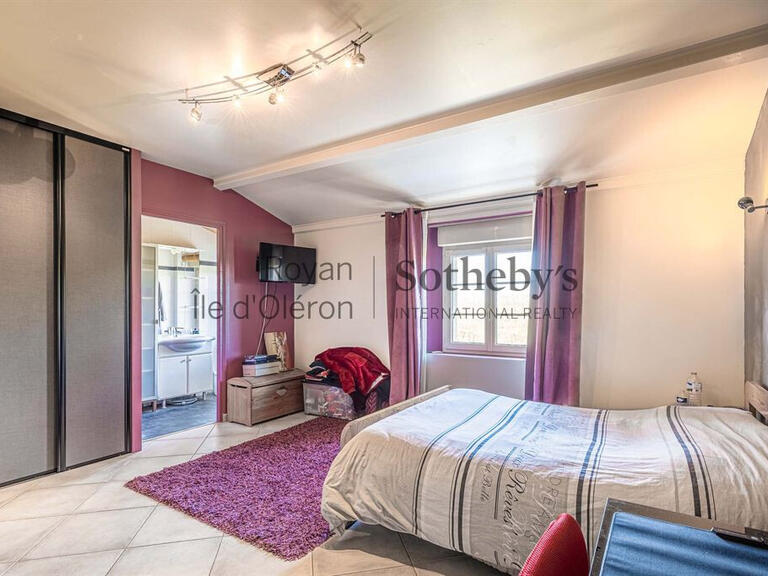 Sale Property La Rochelle - 5 bedrooms