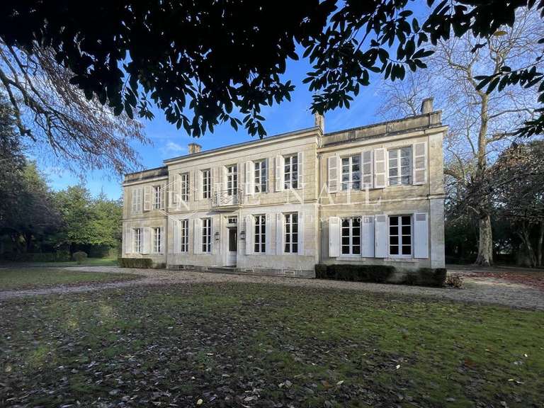 Propriété La Rochelle - 7 chambres - 350m²