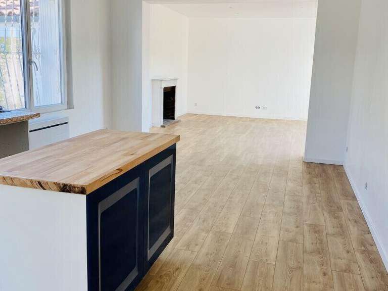 Sale Villa La Rochelle 585 000€